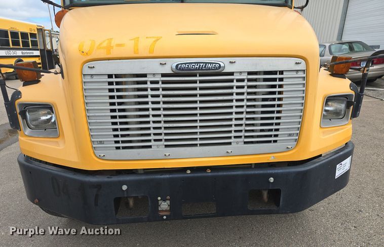image for item DQ4402 2004 Freightliner  Thomas Built school bus