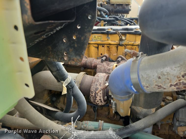 image for item DQ4402 2004 Freightliner  Thomas Built school bus