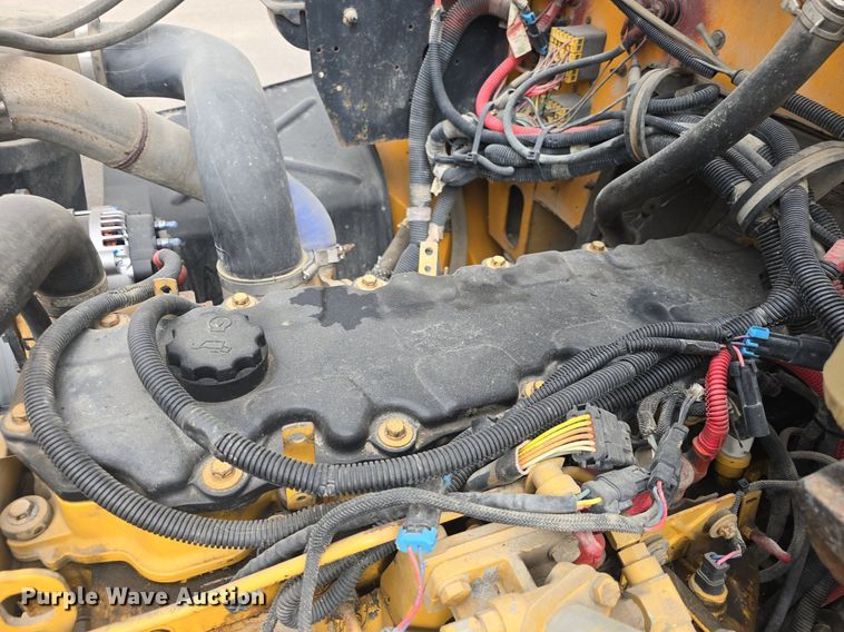 image for item DQ4402 2004 Freightliner  Thomas Built school bus