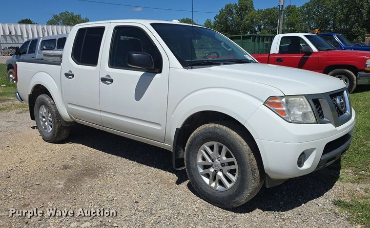 image for item DQ4406 2016 Nissan Frontier SV Crew Cab pickup truck