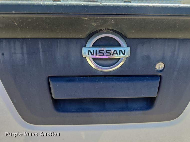 image for item DQ4406 2016 Nissan Frontier SV Crew Cab pickup truck