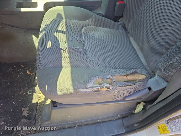 image for item DQ4406 2016 Nissan Frontier SV Crew Cab pickup truck