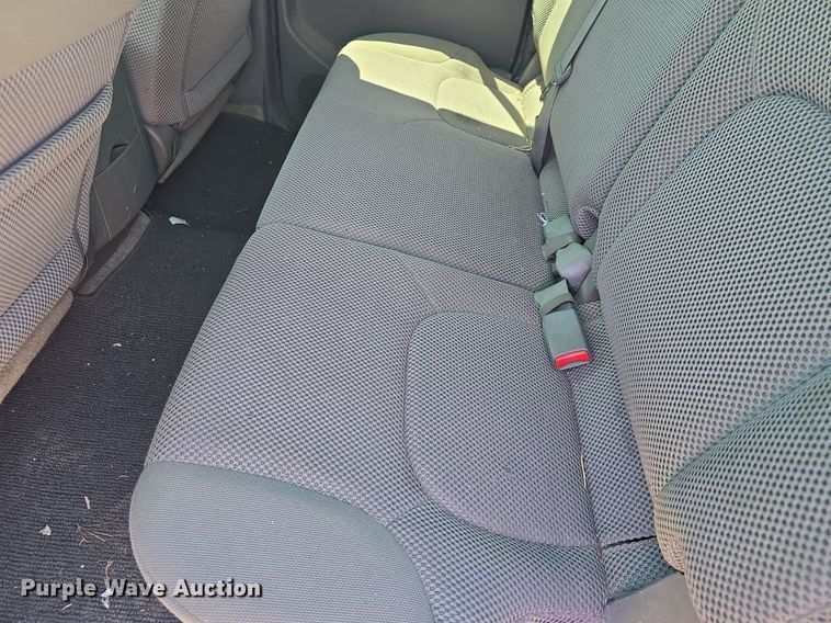 image for item DQ4406 2016 Nissan Frontier SV Crew Cab pickup truck