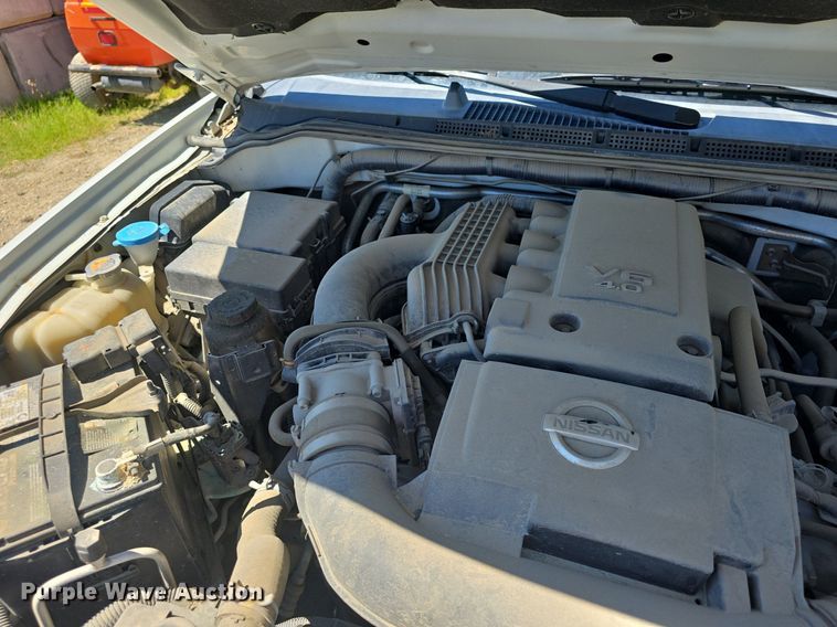 image for item DQ4406 2016 Nissan Frontier SV Crew Cab pickup truck