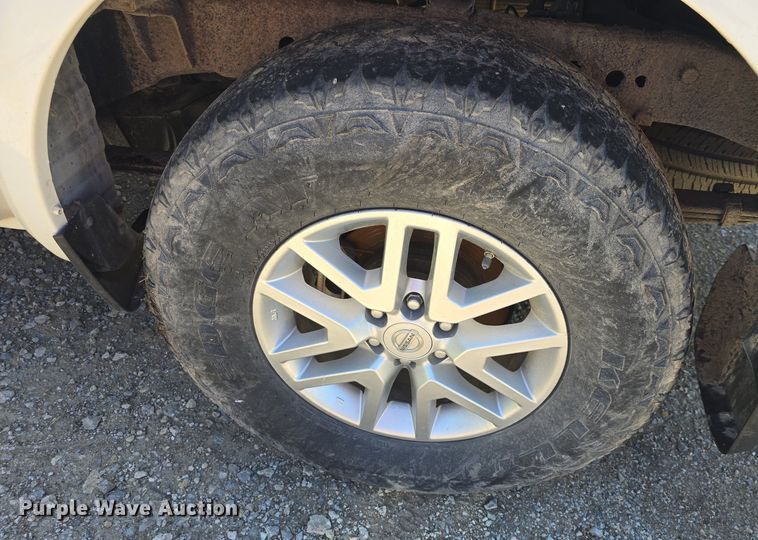 image for item DQ4406 2016 Nissan Frontier SV Crew Cab pickup truck