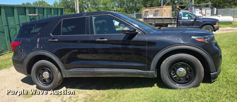 image for item DQ4410 2020 Ford Explorer Police Interceptor SUV