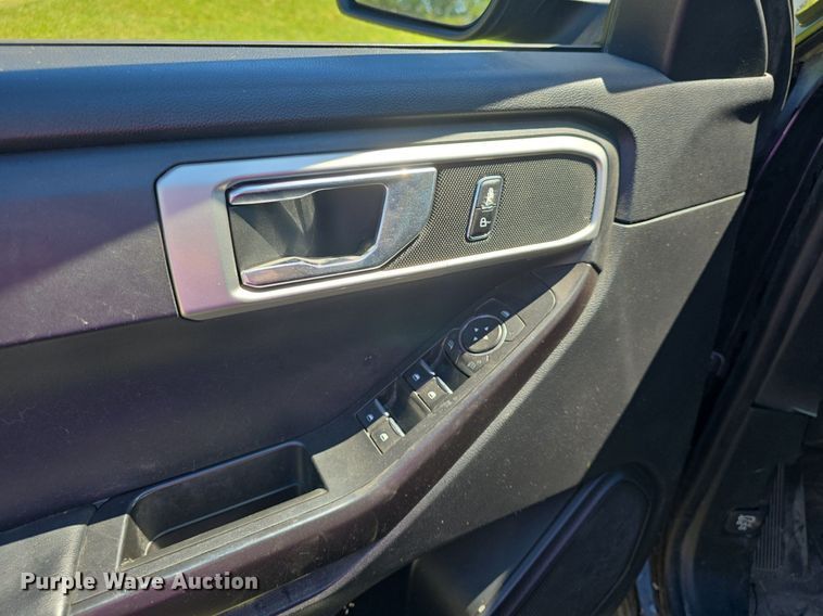 image for item DQ4410 2020 Ford Explorer Police Interceptor SUV