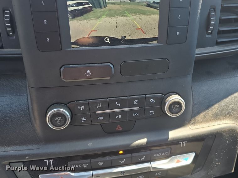 image for item DQ4410 2020 Ford Explorer Police Interceptor SUV