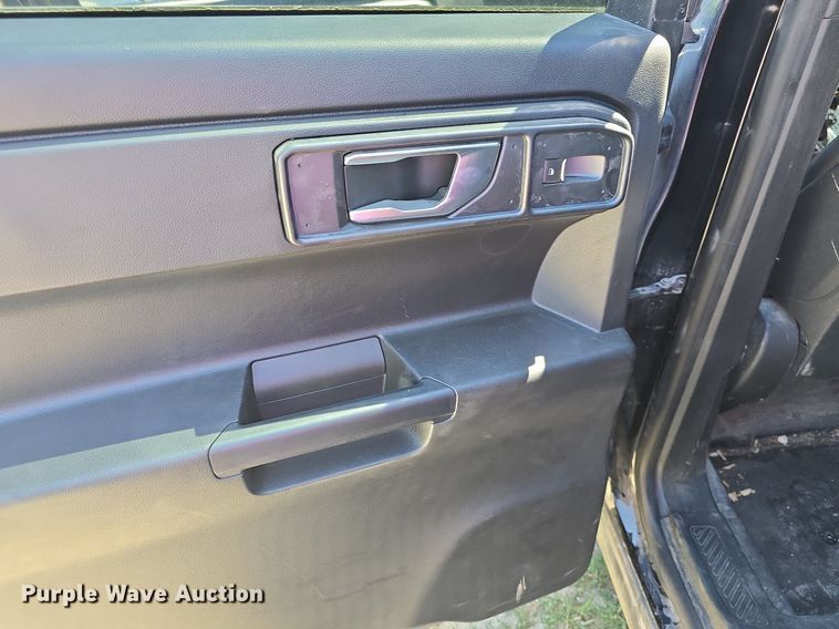 image for item DQ4410 2020 Ford Explorer Police Interceptor SUV