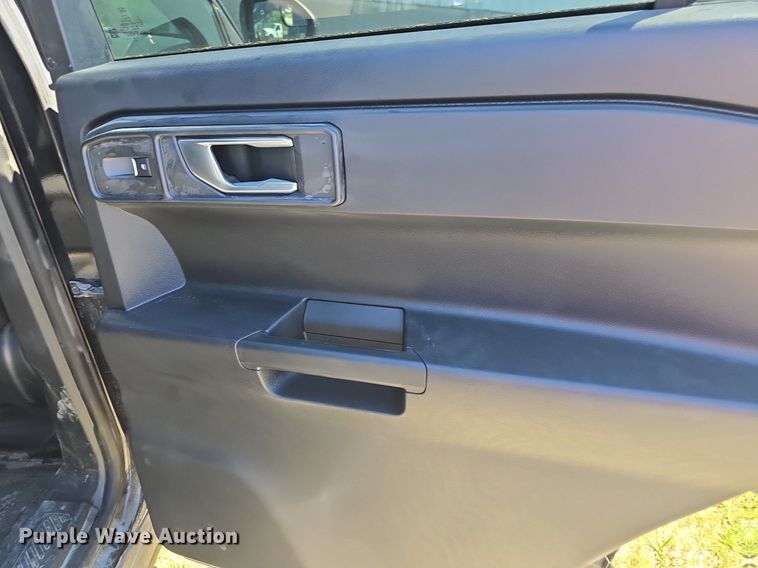 image for item DQ4410 2020 Ford Explorer Police Interceptor SUV