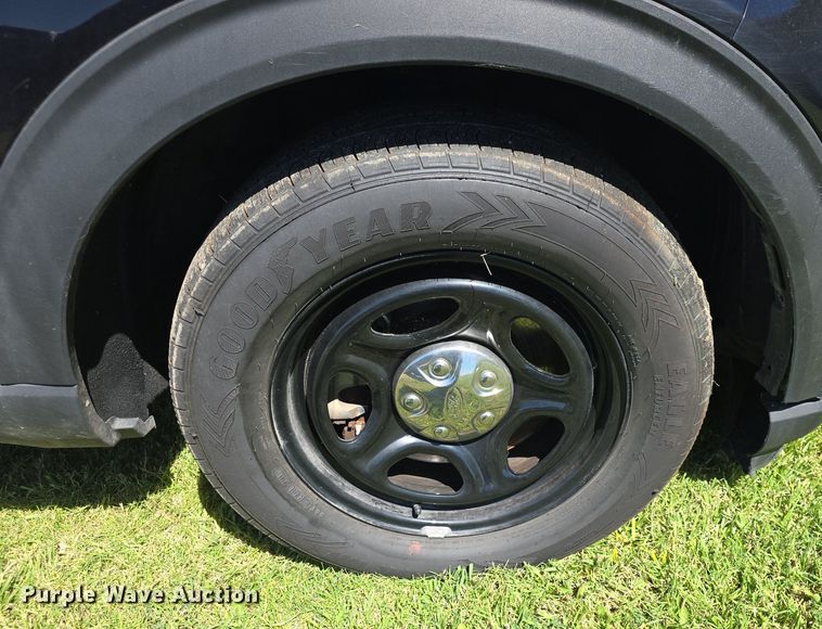 image for item DQ4410 2020 Ford Explorer Police Interceptor SUV