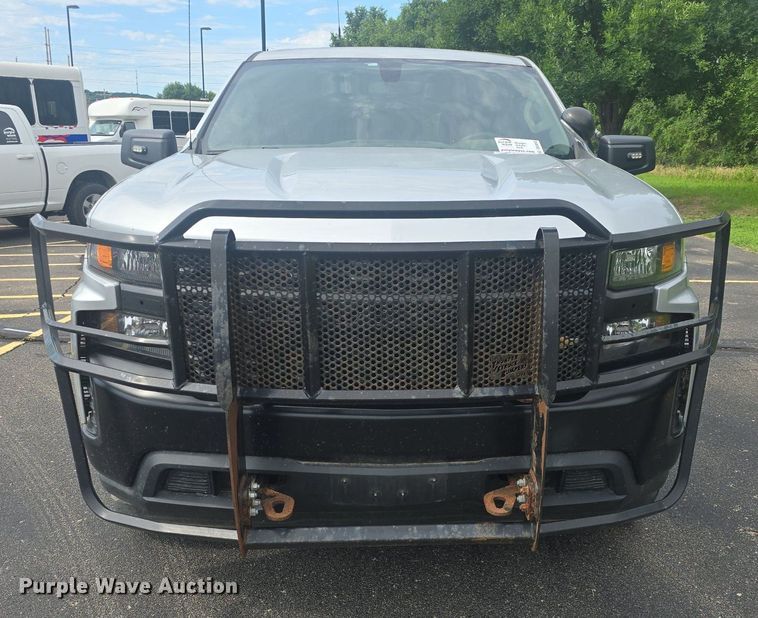 image for item DQ4413 2019 Chevrolet Silverado 1500 Crew Cab pickup truck