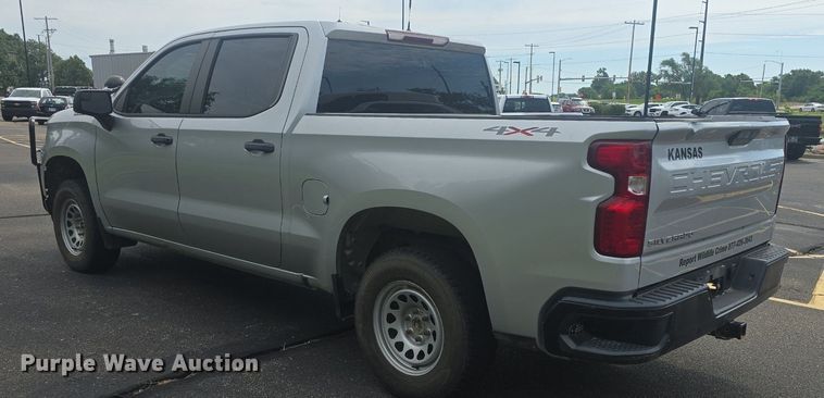 image for item DQ4413 2019 Chevrolet Silverado 1500 Crew Cab pickup truck