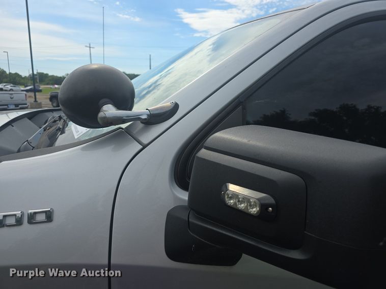 image for item DQ4413 2019 Chevrolet Silverado 1500 Crew Cab pickup truck