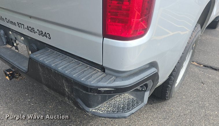 image for item DQ4413 2019 Chevrolet Silverado 1500 Crew Cab pickup truck