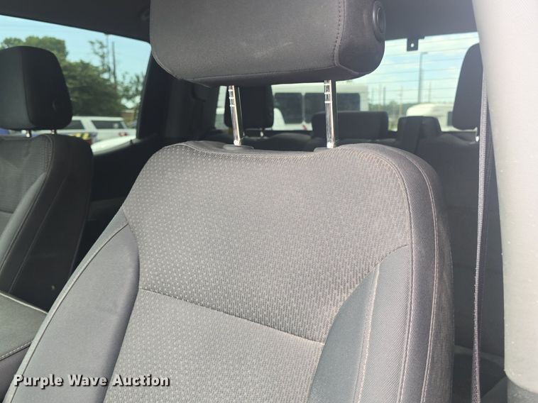 image for item DQ4413 2019 Chevrolet Silverado 1500 Crew Cab pickup truck