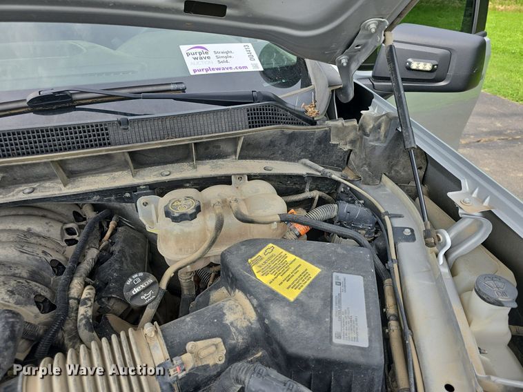 image for item DQ4413 2019 Chevrolet Silverado 1500 Crew Cab pickup truck