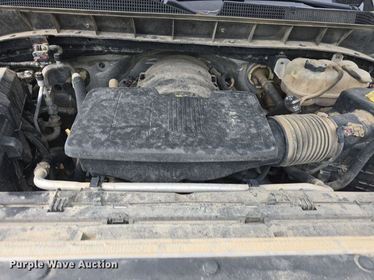 image for item DQ4413 2019 Chevrolet Silverado 1500 Crew Cab pickup truck