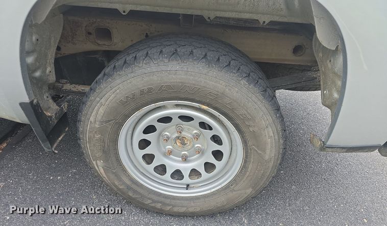 image for item DQ4413 2019 Chevrolet Silverado 1500 Crew Cab pickup truck