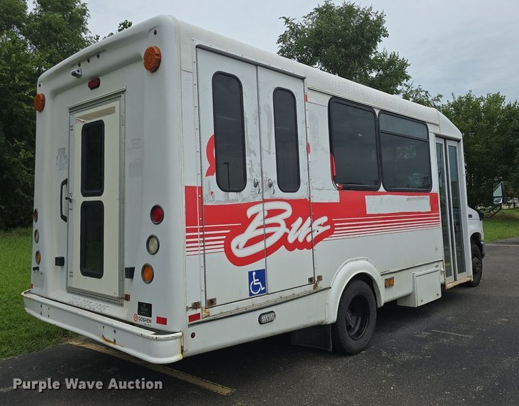 image for item DQ4415 2017 Goshen Ford Impulse Ford220 shuttle bus