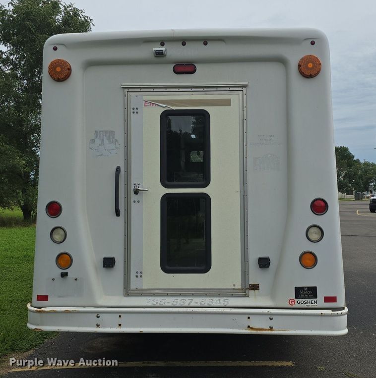 image for item DQ4415 2017 Goshen Ford Impulse Ford220 shuttle bus