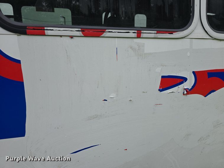 image for item DQ4415 2017 Goshen Ford Impulse Ford220 shuttle bus