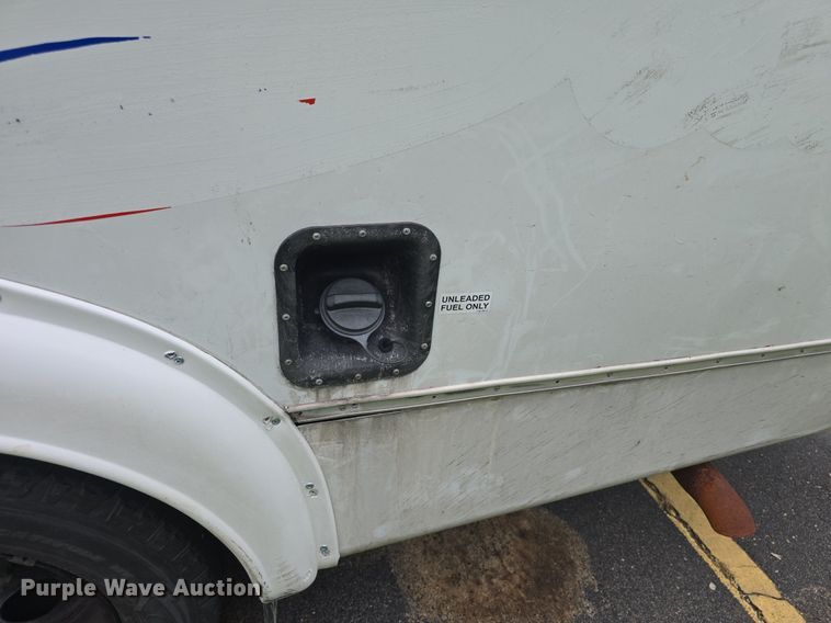 image for item DQ4415 2017 Goshen Ford Impulse Ford220 shuttle bus