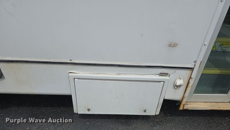 image for item DQ4415 2017 Goshen Ford Impulse Ford220 shuttle bus