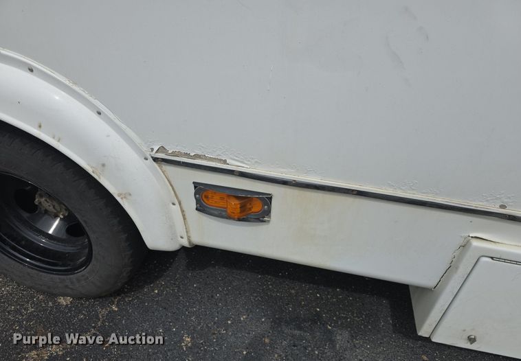 image for item DQ4415 2017 Goshen Ford Impulse Ford220 shuttle bus