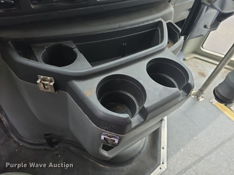 image for item DQ4415 2017 Goshen Ford Impulse Ford220 shuttle bus