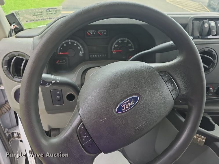 image for item DQ4415 2017 Goshen Ford Impulse Ford220 shuttle bus