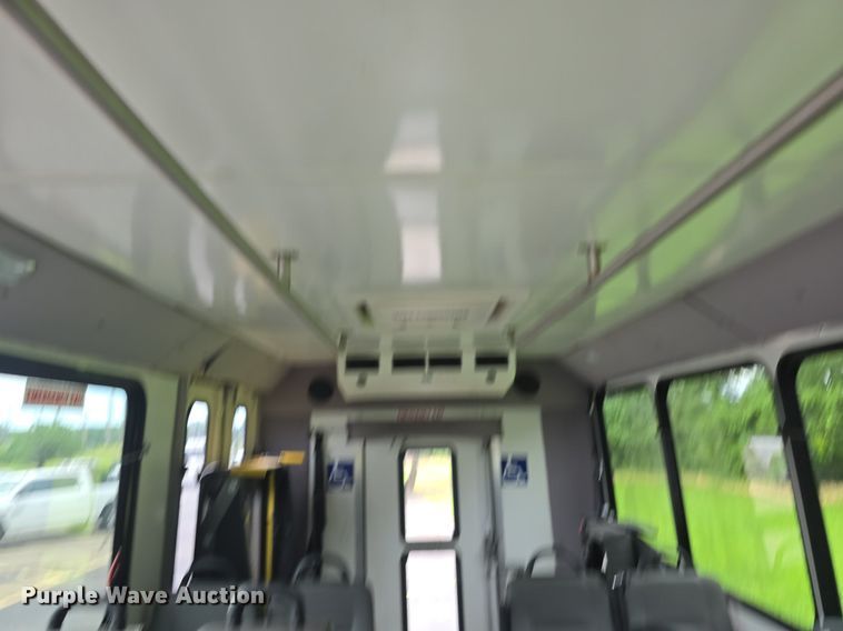 image for item DQ4415 2017 Goshen Ford Impulse Ford220 shuttle bus