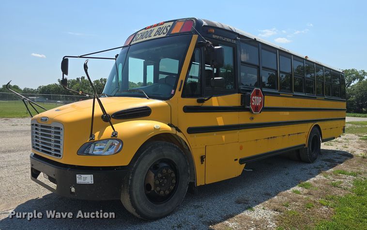 image for item DQ4419 2009 Thomas Built B2 school bus