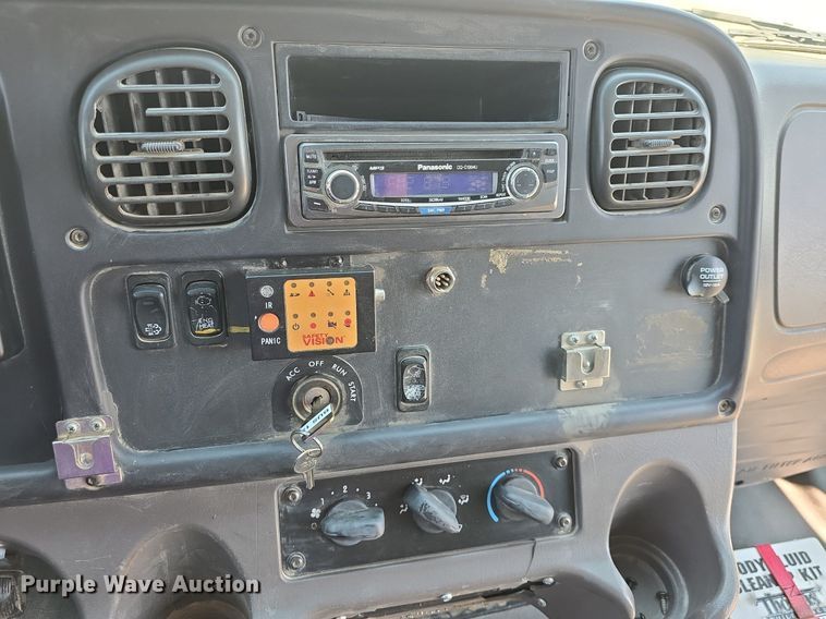 image for item DQ4419 2009 Thomas Built B2 school bus