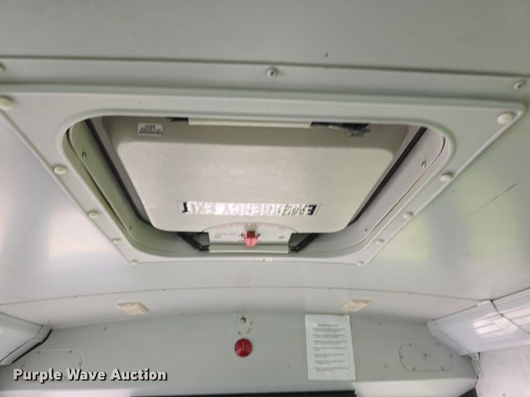 image for item DQ4419 2009 Thomas Built B2 school bus