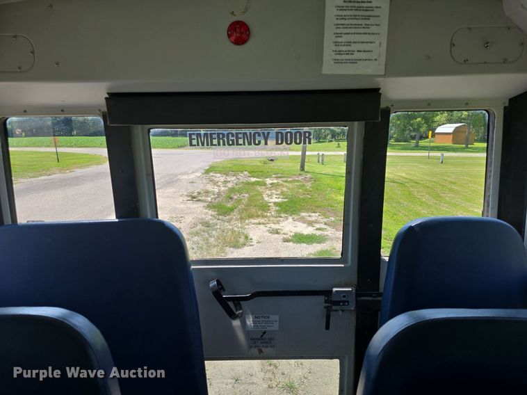 image for item DQ4419 2009 Thomas Built B2 school bus