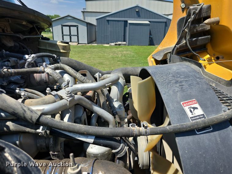 image for item DQ4419 2009 Thomas Built B2 school bus