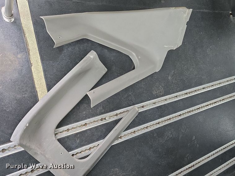 image for item DQ4420 2018 Senator II ST69923C shuttle bus