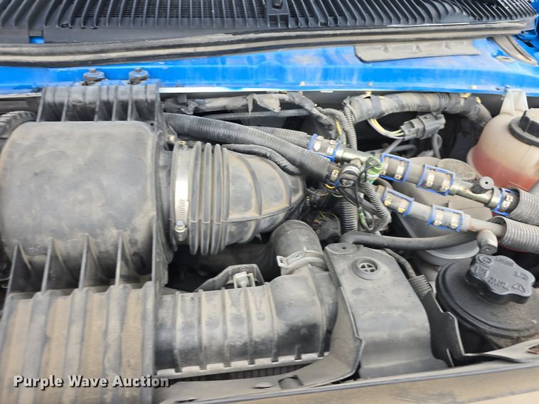 image for item DQ4420 2018 Senator II ST69923C shuttle bus