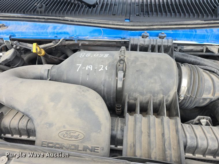 image for item DQ4420 2018 Senator II ST69923C shuttle bus