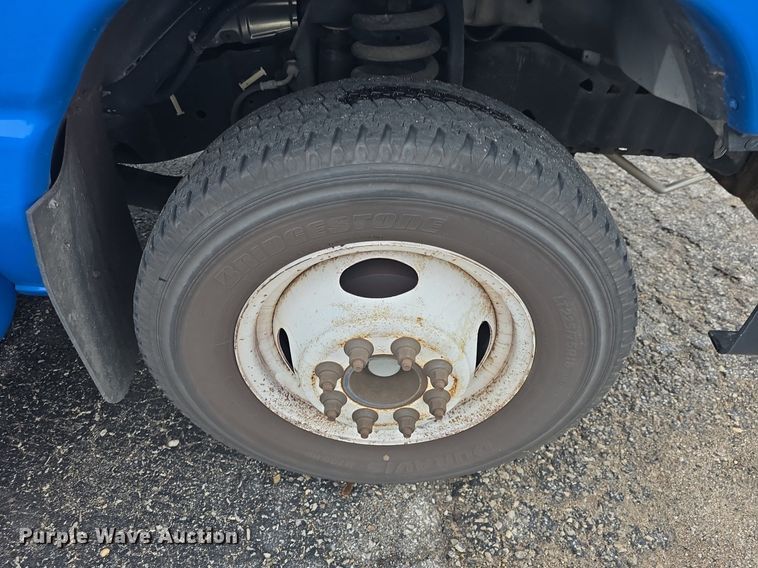 image for item DQ4420 2018 Senator II ST69923C shuttle bus