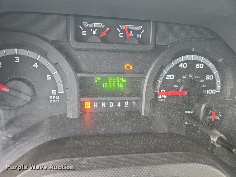 image for item DQ4421 2018 Senator II ST69923C shuttle bus