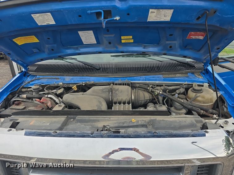 image for item DQ4421 2018 Senator II ST69923C shuttle bus