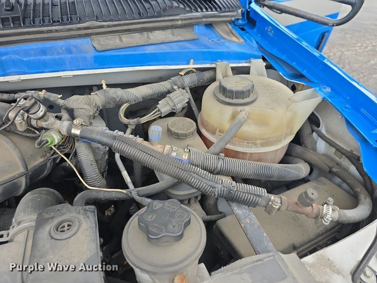 image for item DQ4421 2018 Senator II ST69923C shuttle bus