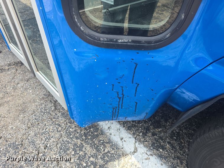 image for item DQ4422 2018 Senator II ST69941C shuttle bus