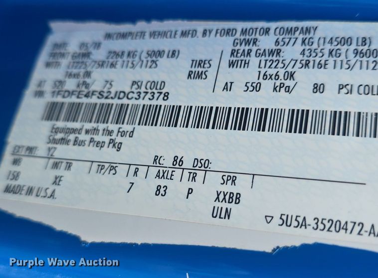 image for item DQ4422 2018 Senator II ST69941C shuttle bus