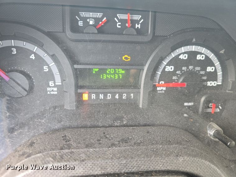 image for item DQ4423 2018 Senator II ST69941C shuttle bus