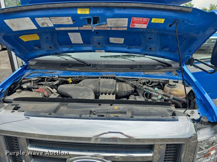 image for item DQ4423 2018 Senator II ST69941C shuttle bus