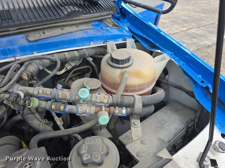 image for item DQ4423 2018 Senator II ST69941C shuttle bus