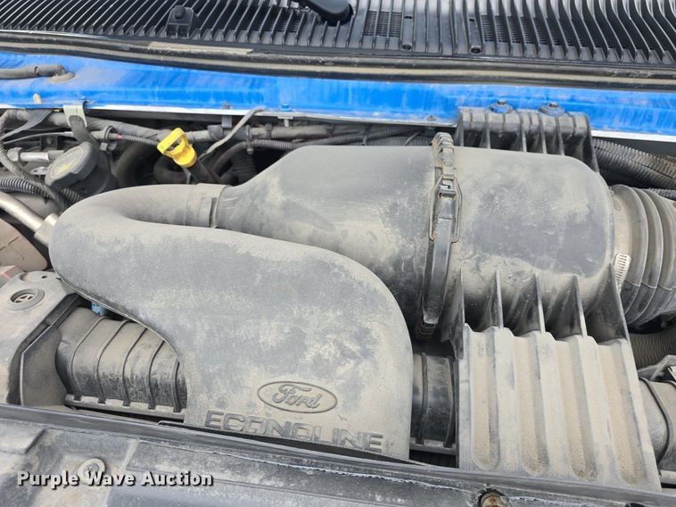 image for item DQ4423 2018 Senator II ST69941C shuttle bus